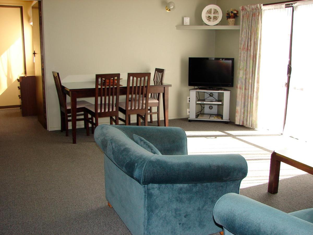 193 Aorangi Manor Motel Бленхайм Екстериор снимка