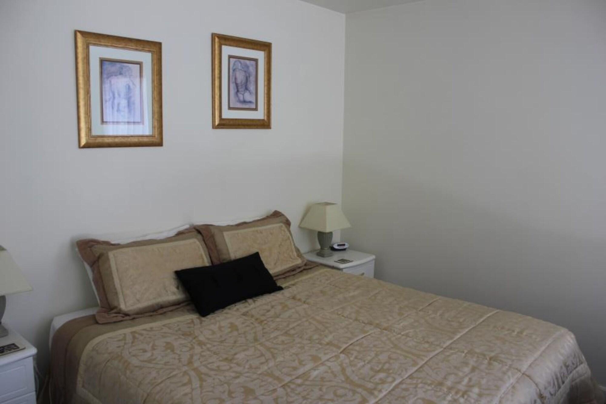 193 Aorangi Manor Motel Бленхайм Екстериор снимка